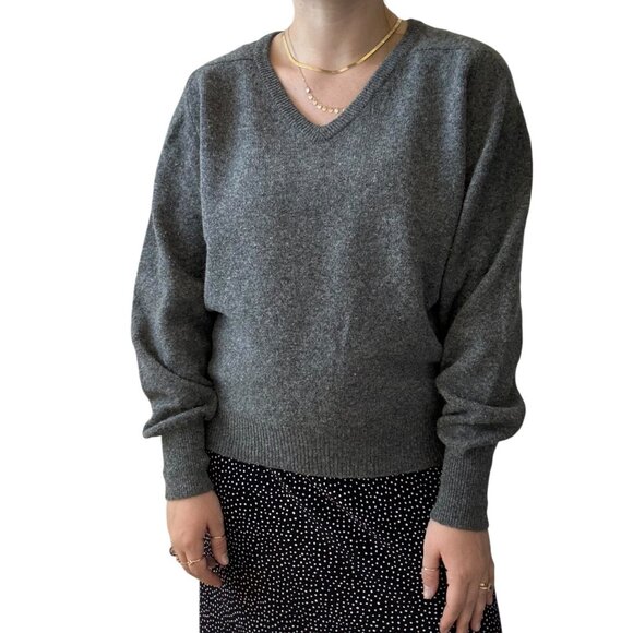 Vintage Kirkland Brand 100% Cashmere 2 Ply Gray V Neck Soft Mens Sweater Sz S - Picture 1 of 5